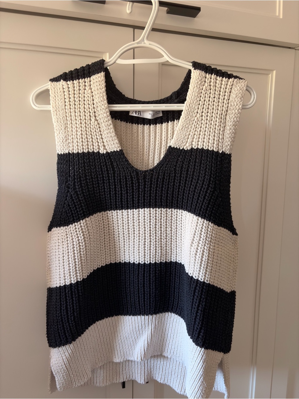 Zara Black & White Chunky Striped Knit Vest